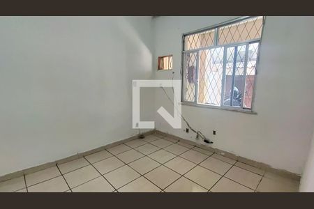 Quarto 1 de casa de condomínio para alugar com 2 quartos, 65m² em Taquara, Rio de Janeiro
