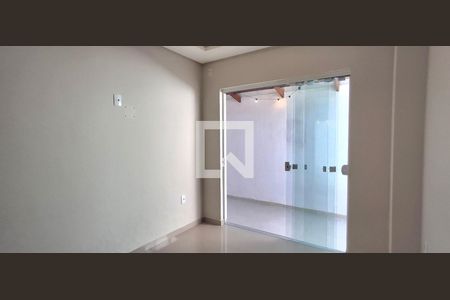 Quarto 2 de apartamento para alugar com 2 quartos, 54m² em Campeche, Florianópolis