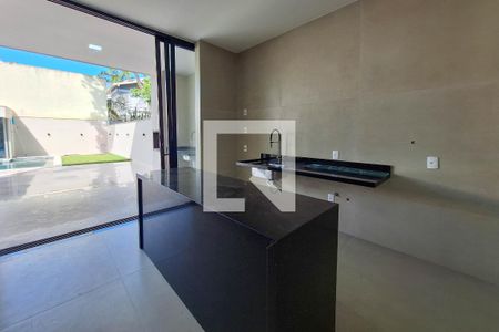 Cozinha de casa à venda com 4 quartos, 250m² em Camboinhas, Niterói