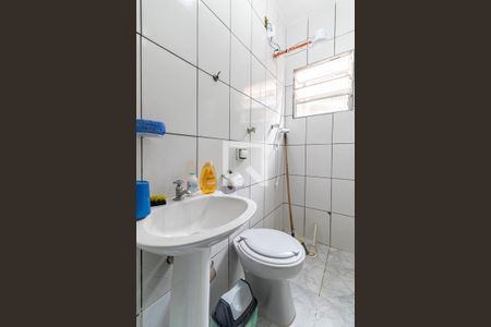 Casa 1 - Banheiro social  de casa à venda com 3 quartos, 115m² em Vila Nhocuné, São Paulo
