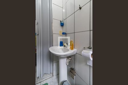 Casa 1 - Banheiro social  de casa à venda com 3 quartos, 115m² em Vila Nhocuné, São Paulo