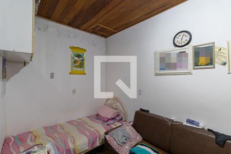 Casa 1 - Sala/Quarto de casa à venda com 3 quartos, 115m² em Vila Nhocuné, São Paulo