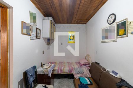 Casa 1 - Sala/Quarto de casa à venda com 3 quartos, 115m² em Vila Nhocuné, São Paulo
