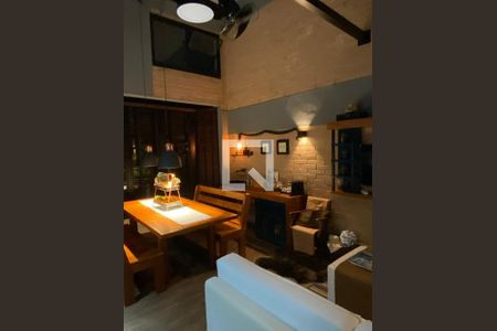 Casa à venda com 5 quartos, 230m² em Jardim Guanca, São Paulo