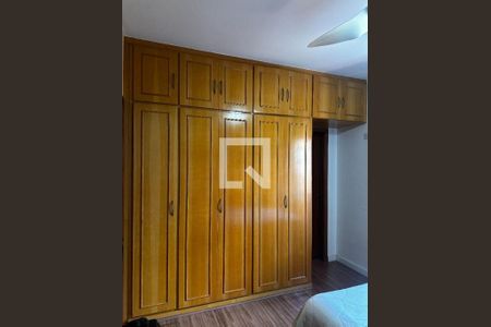 Casa à venda com 3 quartos, 198m² em Jardim das Vertentes, São Paulo