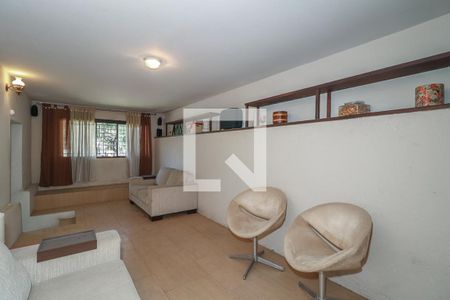Casa para alugar com 3 quartos, 300m² em Passo D’areia, Porto Alegre