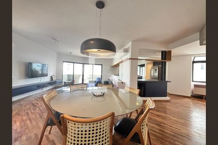 Sala de apartamento para alugar com 3 quartos, 171m² em Vila Nova Conceição, São Paulo