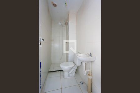 Banheiro de apartamento para alugar com 2 quartos, 70m² em Vila Suzana, São Paulo