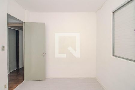 Quarto 1 de apartamento para alugar com 2 quartos, 40m² em Rubem Berta, Porto Alegre