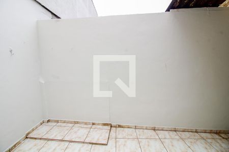 Sala/Quarto - Vista de casa para alugar com 1 quarto, 30m² em Vila Libanesa, São Paulo