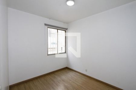 Quarto 2 de apartamento para alugar com 3 quartos, 57m² em Padre Eustáquio, Belo Horizonte