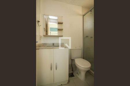 Banheiro da Suíte de apartamento para alugar com 3 quartos, 79m² em Partenon, Porto Alegre