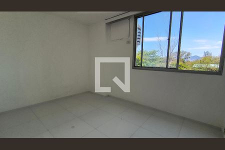 Quarto 1 de apartamento para alugar com 2 quartos, 58m² em Barra da Tijuca, Rio de Janeiro