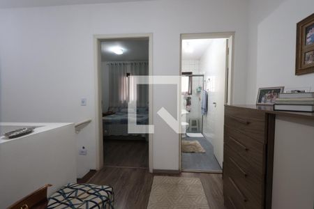 Corredor de casa de condomínio para alugar com 2 quartos, 80m² em Jardim Independência, São Paulo
