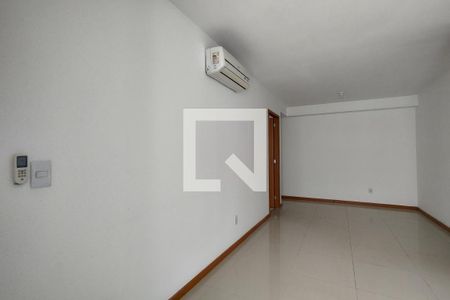 Sala de apartamento à venda com 3 quartos, 80m² em Taquara, Rio de Janeiro