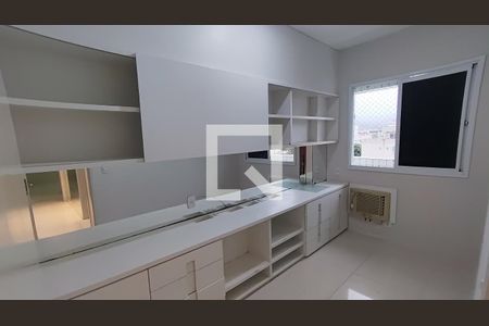 Quarto 1 de apartamento para alugar com 3 quartos, 55m² em Jacarepaguá, Rio de Janeiro