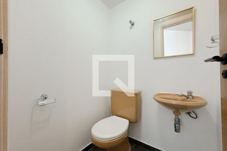 Lavabo de apartamento para alugar com 1 quarto, 45m² em Sumarezinho, São Paulo