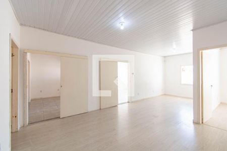 Casa à venda com 3 quartos, 130m² em Niterói, Canoas