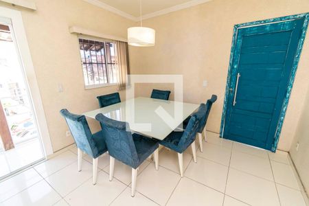 Sala - Mesa de apartamento para alugar com 2 quartos, 108m² em Irajá, Rio de Janeiro