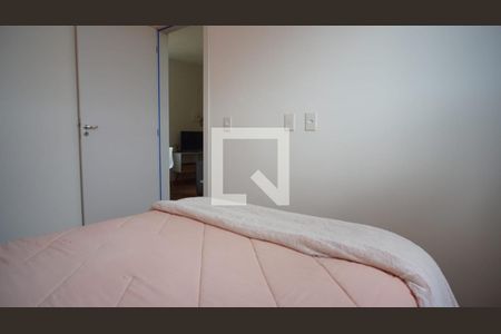 Quarto 1 de apartamento para alugar com 2 quartos, 40m² em Rubem Berta, Porto Alegre