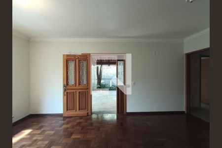 Casa à venda com 8 quartos, 375m² em Vila Clementino, São Paulo