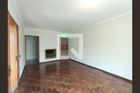 Casa à venda com 8 quartos, 375m² em Vila Clementino, São Paulo