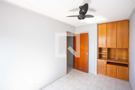 Quarto 1 de apartamento para alugar com 2 quartos, 55m² em Conjunto Residencial Sanko, Diadema