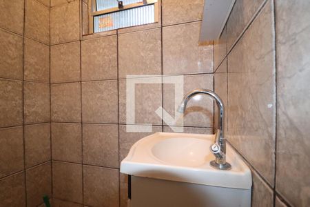Banheiro Quarto 1 suíte de casa para alugar com 2 quartos, 45m² em Vila Guaraciaba, Santo André