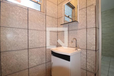 Banheiro Quarto 1 suíte de casa para alugar com 2 quartos, 45m² em Vila Guaraciaba, Santo André