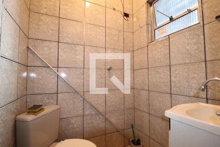 Banheiro Quarto 1 suíte de casa para alugar com 2 quartos, 45m² em Vila Guaraciaba, Santo André