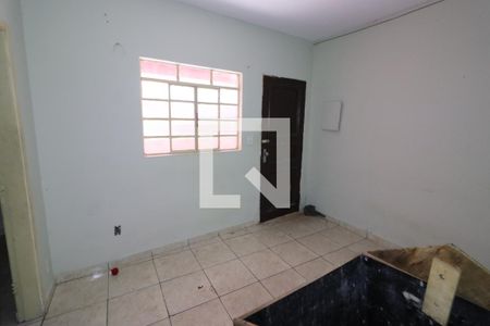 Sala de casa à venda com 6 quartos, 275m² em Novo Osasco, Osasco