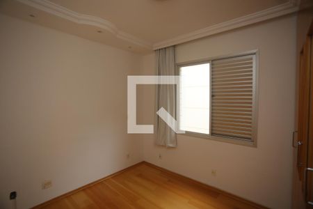 Quarto de apartamento à venda com 4 quartos, 220m² em Buritis, Belo Horizonte