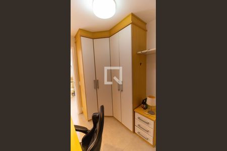 Quarto de apartamento à venda com 2 quartos, 68m² em Icaraí, Niterói