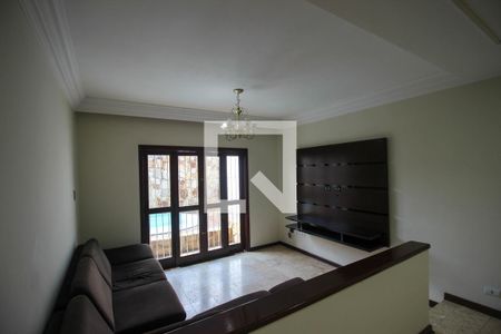 Sala de casa para alugar com 4 quartos, 250m² em Vila Augusta, Sorocaba