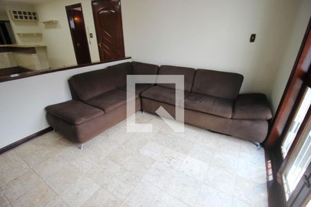 Sala de casa para alugar com 4 quartos, 250m² em Vila Augusta, Sorocaba