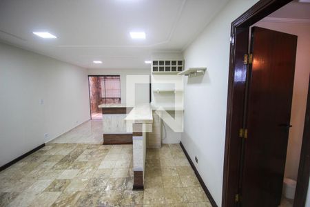 Sala de casa para alugar com 4 quartos, 250m² em Vila Augusta, Sorocaba