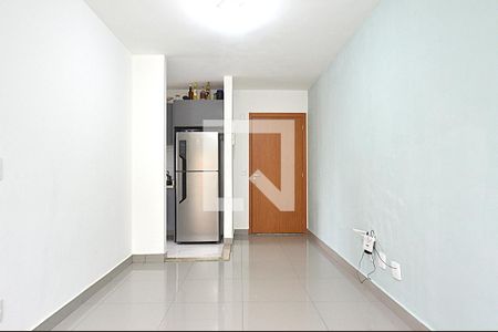 Sala de apartamento à venda com 2 quartos, 44m² em Costa E Silva, Porto Alegre