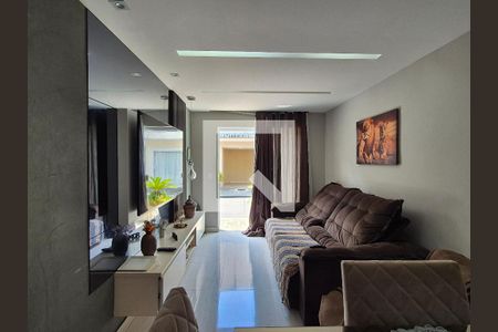 Sala  de casa de condomínio para alugar com 3 quartos, 150m² em Vargem Pequena, Rio de Janeiro