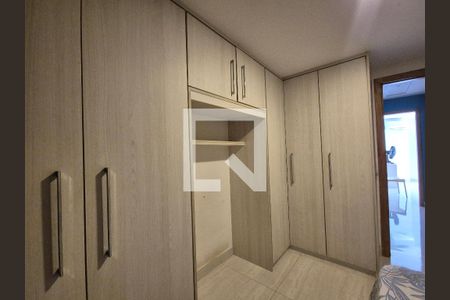 Quarto 1 de casa de condomínio para alugar com 3 quartos, 150m² em Vargem Pequena, Rio de Janeiro