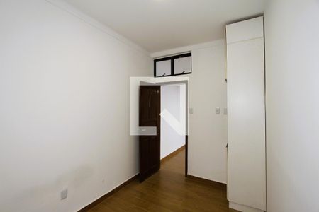 Quarto 1 de casa para alugar com 2 quartos, 70m² em Caiçara-adelaide, Belo Horizonte