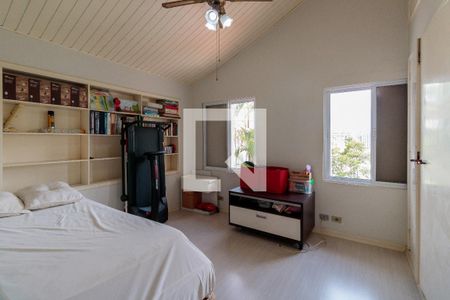 Casa à venda com 3 quartos, 240m² em Jardim Panorama, São Paulo
