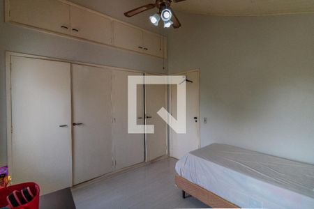 Casa à venda com 3 quartos, 240m² em Jardim Panorama, São Paulo