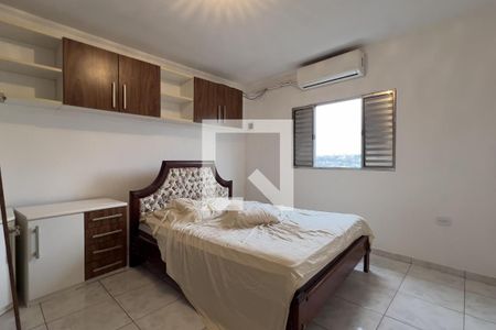 Suíte de casa para alugar com 3 quartos, 215m² em Jardim Santa Maria, Guarulhos