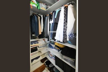 Closet do Quarto 1  de apartamento para alugar com 2 quartos, 65m² em Vila Olímpia, São Paulo