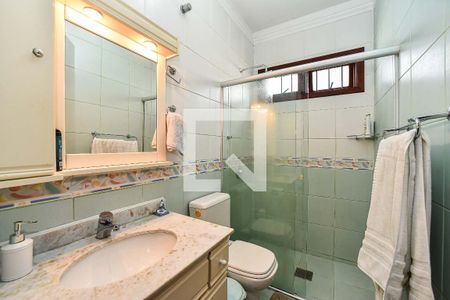 Banheiro da Suíte 1 de casa à venda com 3 quartos, 300m² em Três Figueiras, Porto Alegre