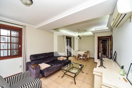 Sala de casa à venda com 3 quartos, 300m² em Três Figueiras, Porto Alegre