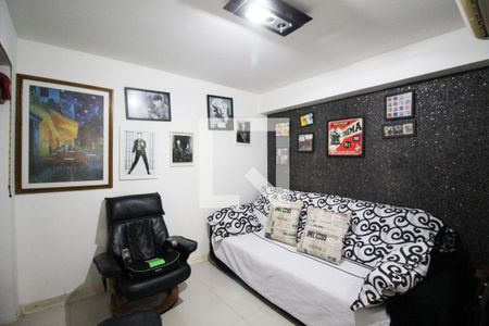 Sala de TV de casa para alugar com 3 quartos, 190m² em Vila Olímpia, São Paulo