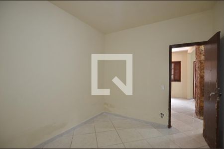 Quarto 1 de casa para alugar com 3 quartos, 120m² em Marechal Hermes, Rio de Janeiro