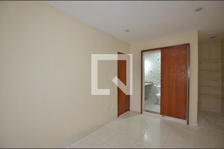 Quarto 1 Suite de casa para alugar com 3 quartos, 120m² em Marechal Hermes, Rio de Janeiro