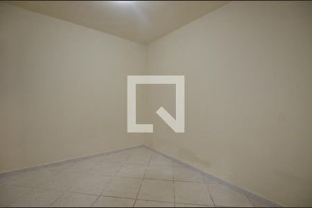 Quarto 1 de casa para alugar com 3 quartos, 120m² em Marechal Hermes, Rio de Janeiro
